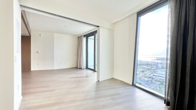 Building Photo - HIGH FLOOR 1BD UNIT AT THE LUXURIOUS KOULA...