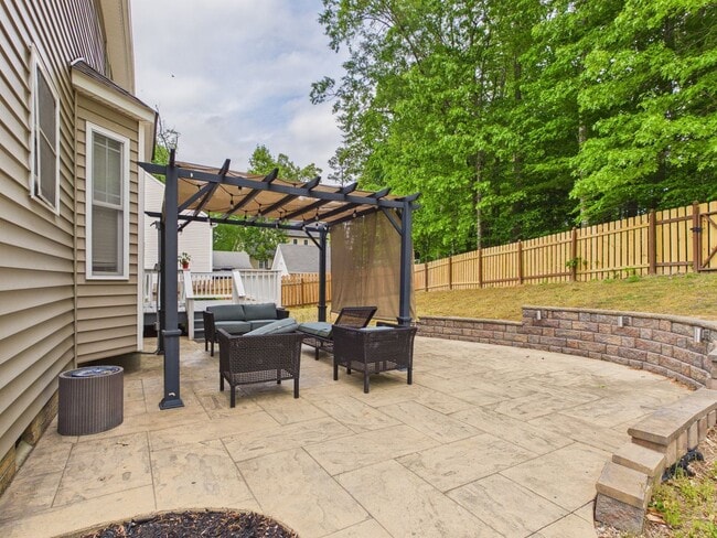 Building Photo - 3015 Chislet Dr