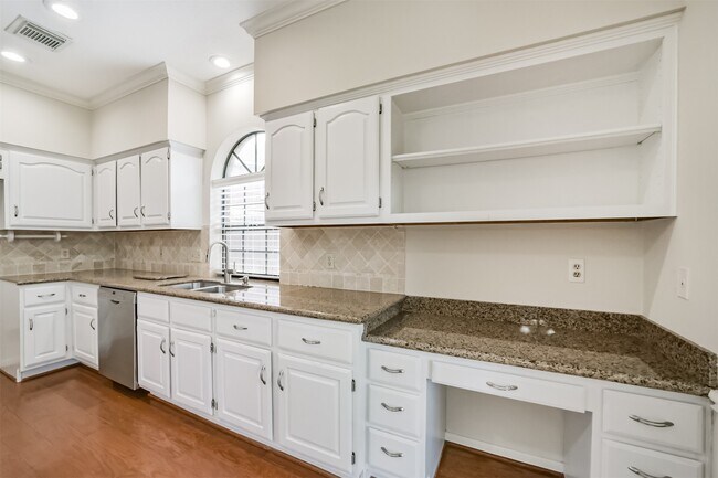 Building Photo - 2214 Cherrytree Ridge Ln