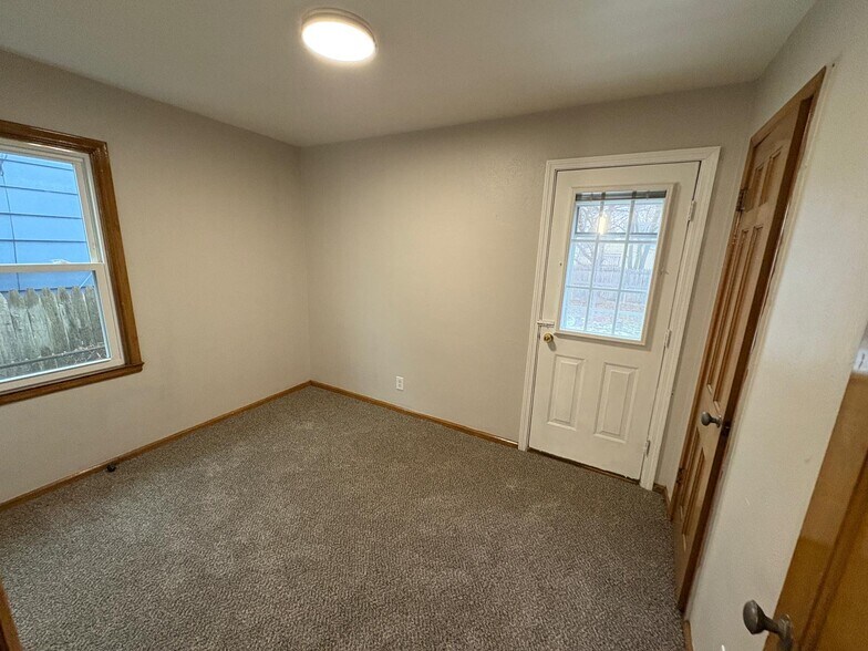 Building Photo - 218 W Capistrano Ave