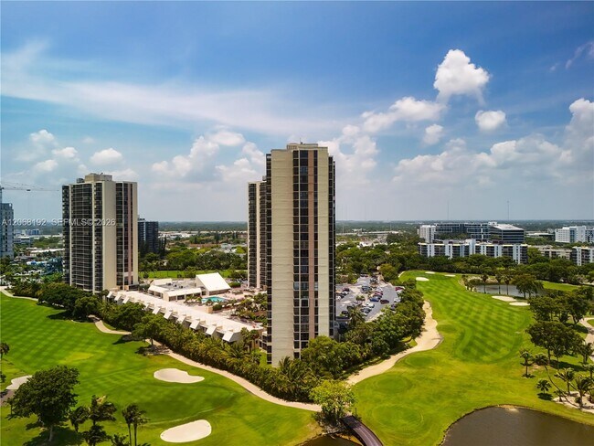 Building Photo - 20379 W Country Club Dr
