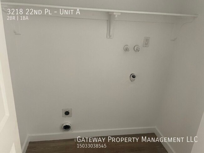 Building Photo - 3218 22nd Pl