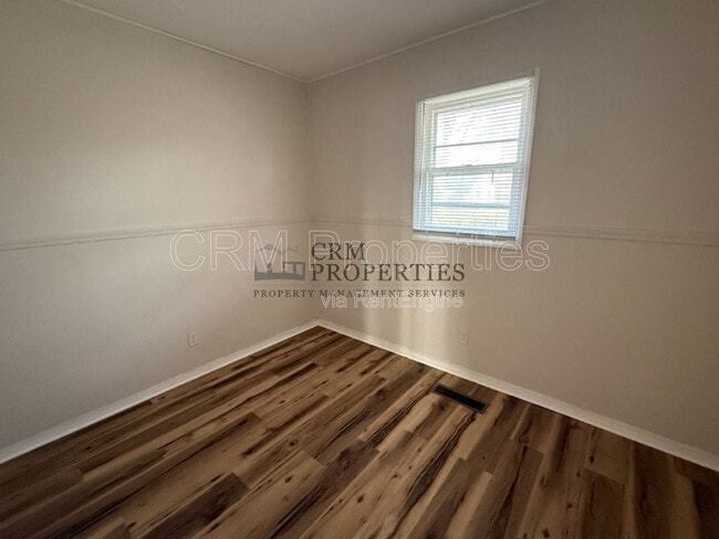 Building Photo - 5115 Arrowhead Blvd