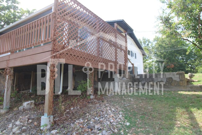 Building Photo - Beautiful Home with a Lakeview!