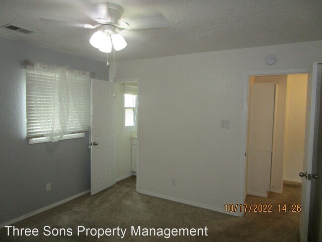 Building Photo - 3 br, 2 bath House - 8813 Snow Heights Blv...