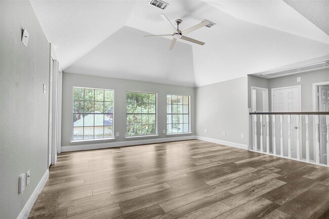 Building Photo - 66 N Thundercreek Pl
