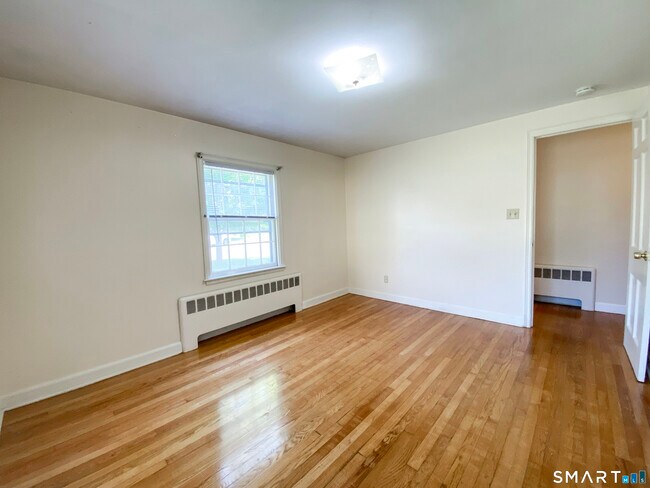 Building Photo - 48 Bagley Rd