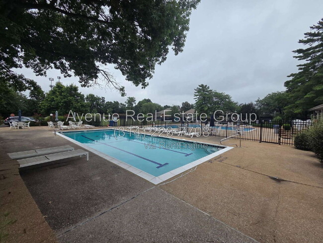 Building Photo - 708 Ridgeside Dr