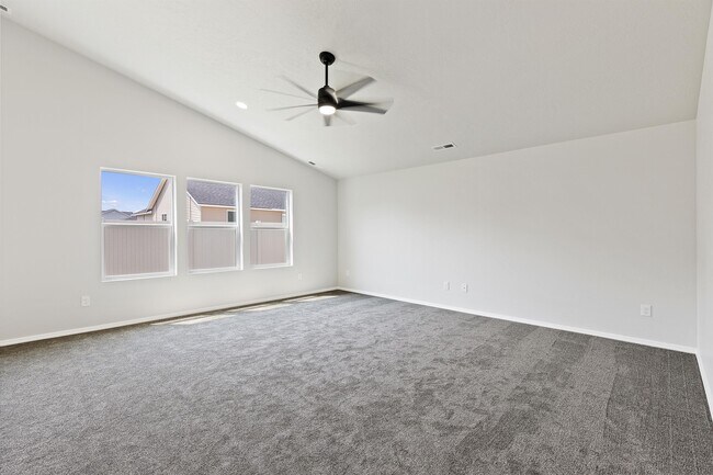 Building Photo - 12383 Genevieve St