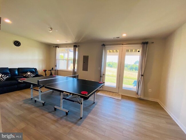 Building Photo - 23603 Hopewell Manor Terrace