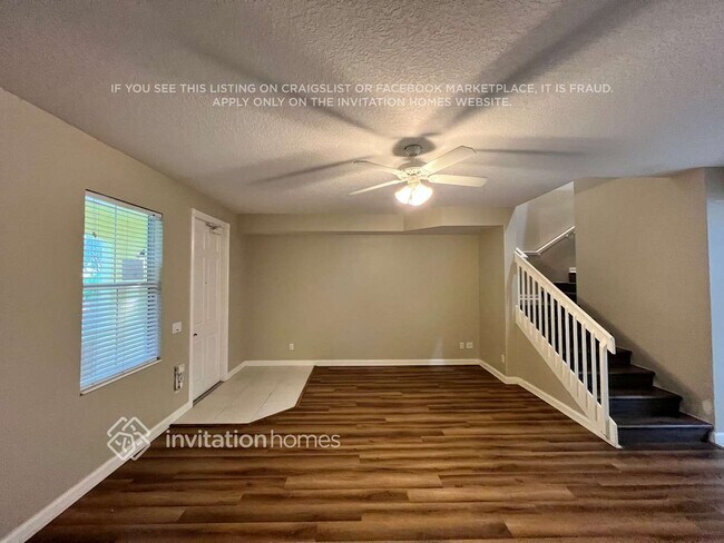 Building Photo - 3199 E Community Dr