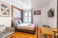 Building Photo - 329 E 94th St