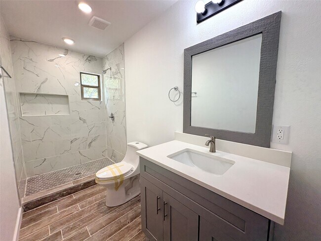 Building Photo - 3206 Avenue K