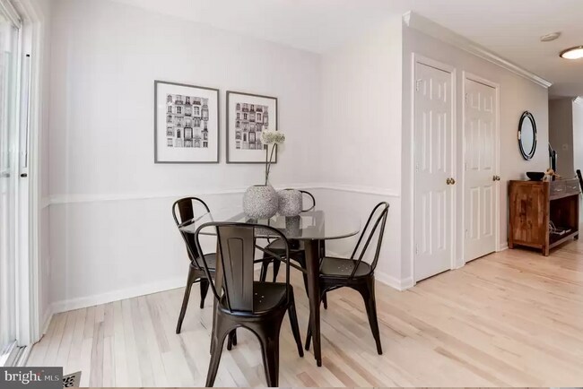 Breakfast Area - 5519 Stroud Ct