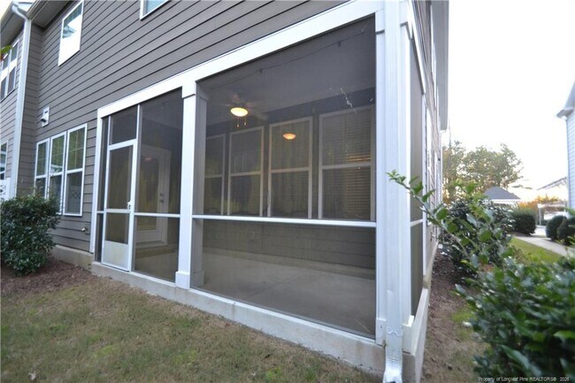 Building Photo - 1028 Laurel Twist Rd