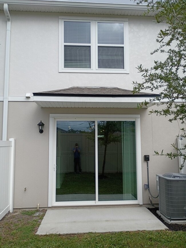 Building Photo - 5659 Ansley St
