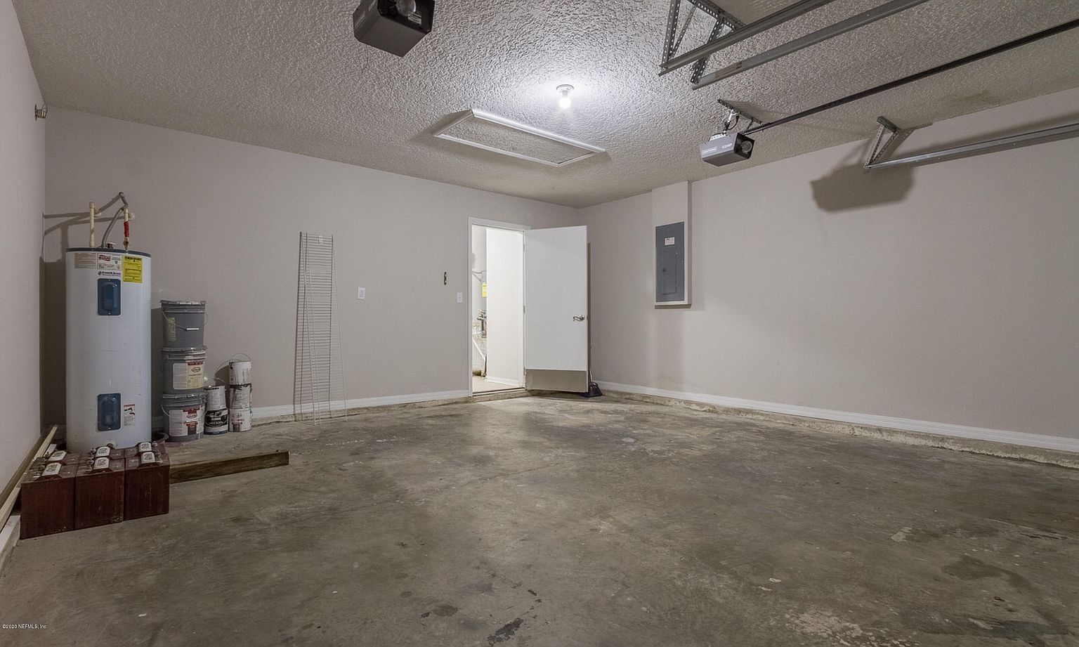 Building Photo - 10947 Apple Blossom Trl E