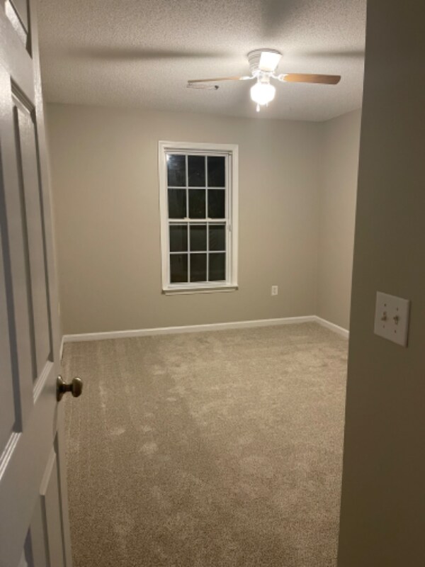 Building Photo - 4881 Beech Tree Dr SE