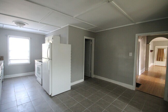 Building Photo - Exclusively Offered By Muse Realty, LLC