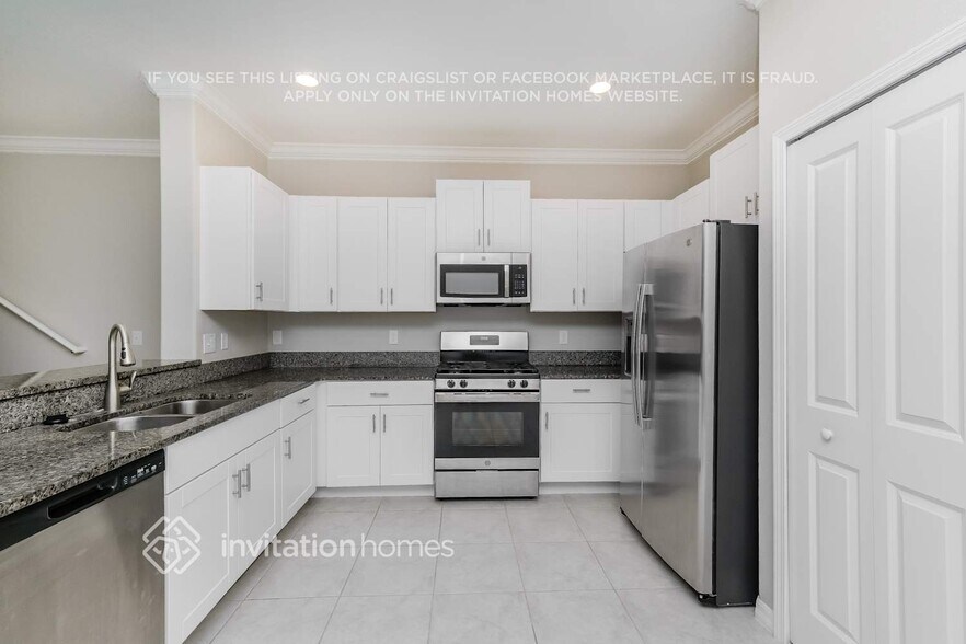 Building Photo - 8513 Campus Woods Way
