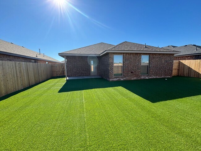 Building Photo - Pre leasing for July, Bell farms!