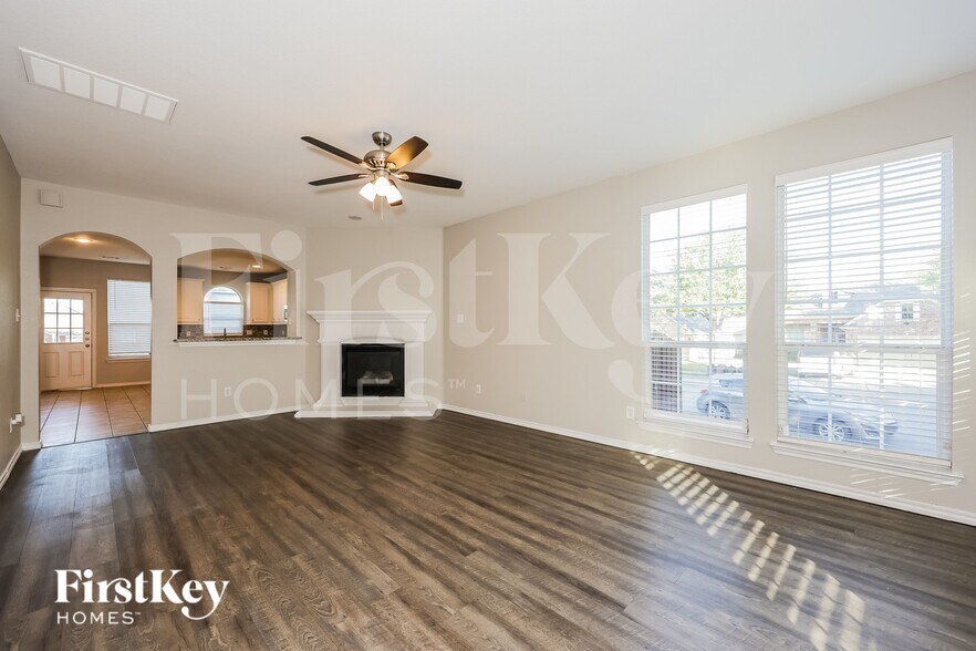 Building Photo - 7060 Chapelridge Dr