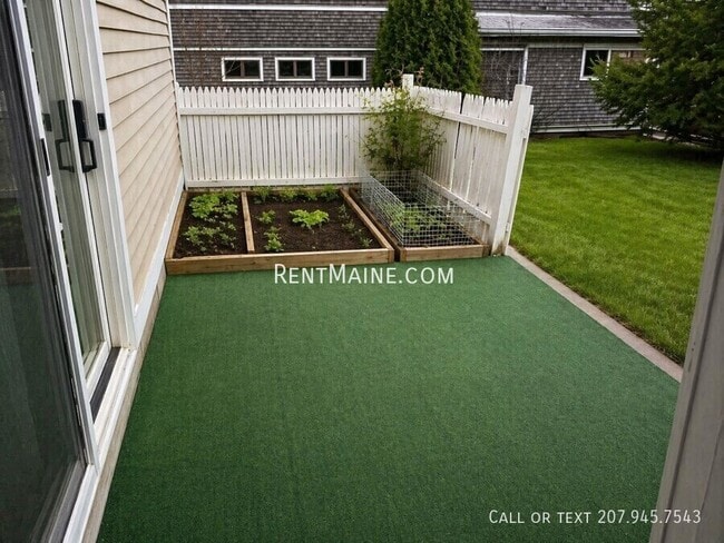 Building Photo - 307 Garland St