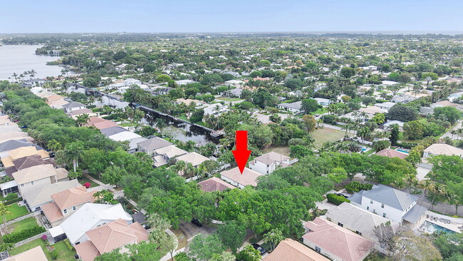 Building Photo - 981 Delray Lakes Dr