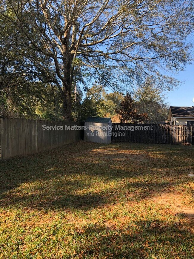 Building Photo - 4421 Amberwood Cir