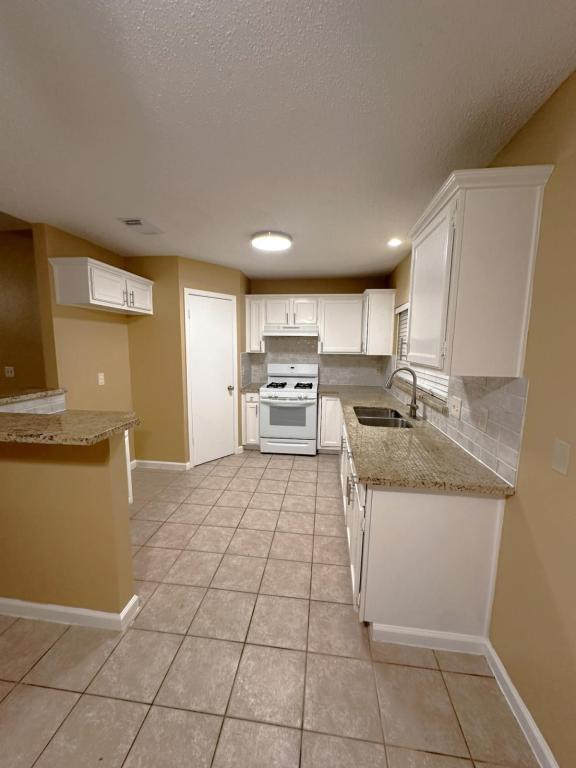 Building Photo - 1503 Park Wind Dr