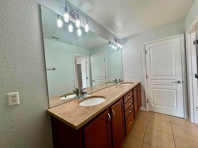 Building Photo - 7713 Jailene Dr
