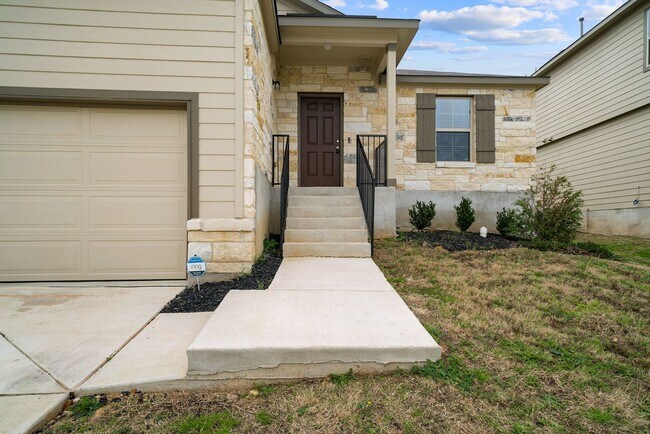 Building Photo - 3 Bedroom/2 Bath Escalera Subdivision