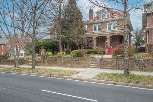 Building Photo - 5915 16th St NW