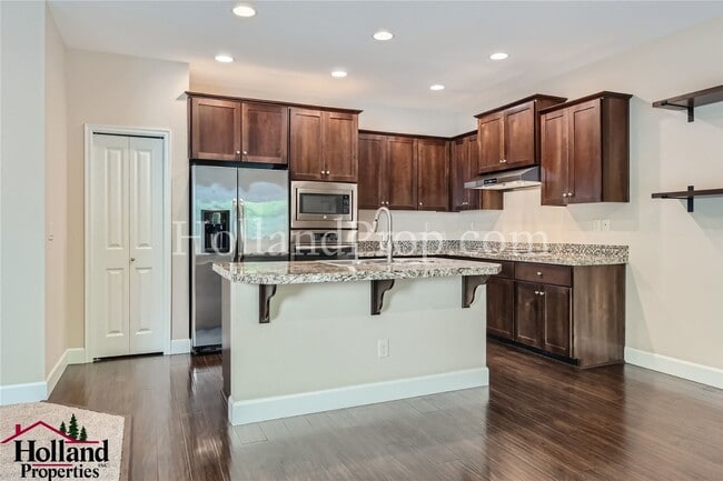 Building Photo - **COMING SOON** Spacious 4-Bedroom Home wi...