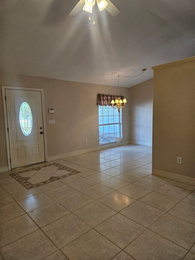 Building Photo - Port Charlotte Waterfront salt water pool annual rental