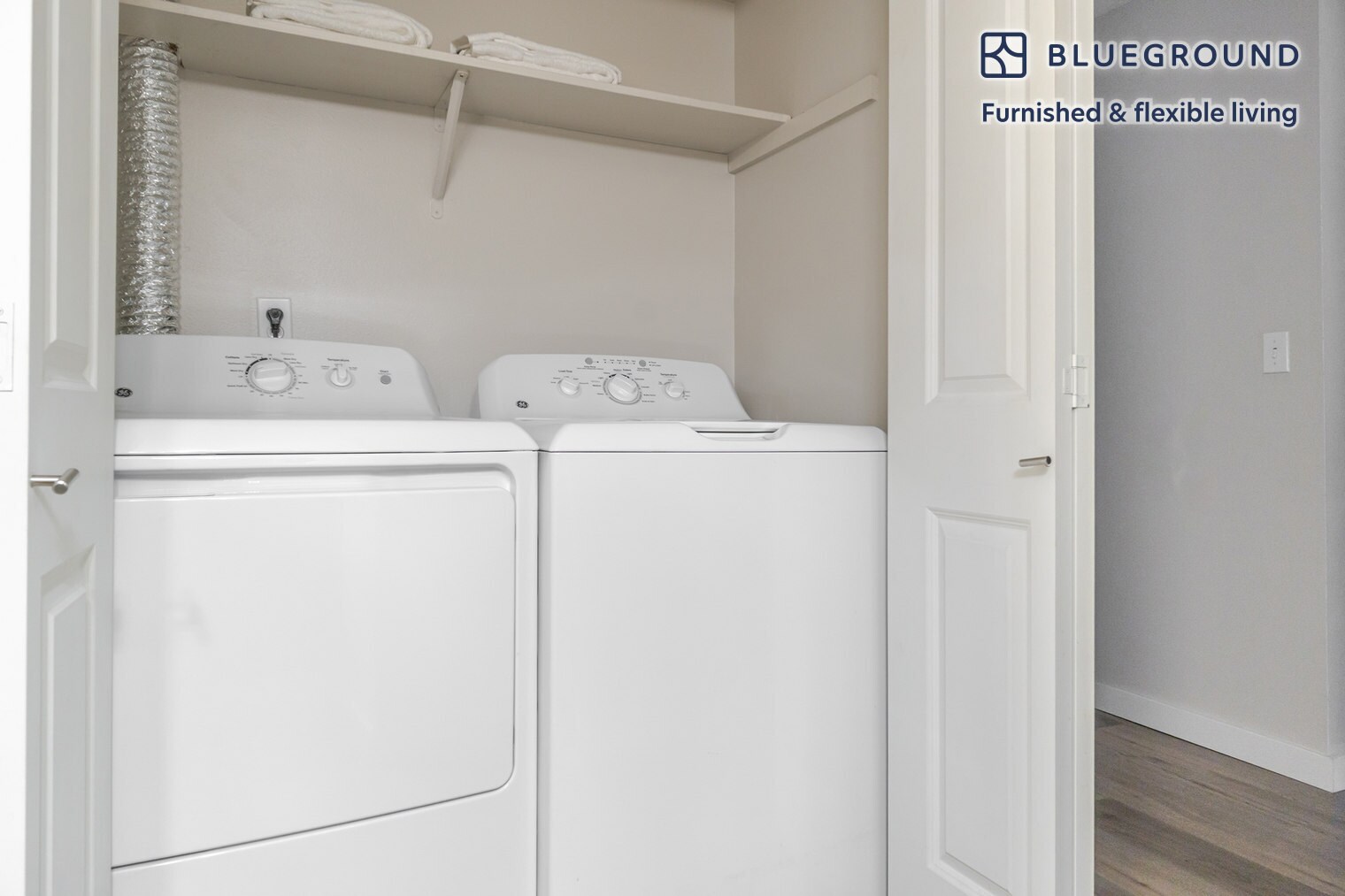 Building Photo - 526 Yale Ave N