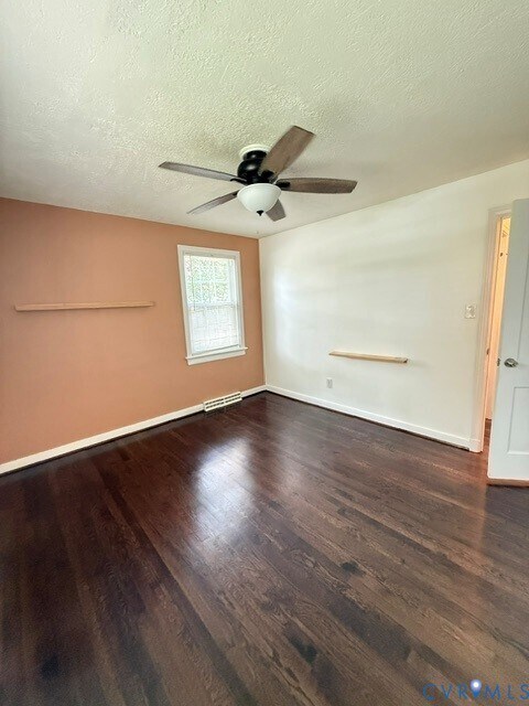 Building Photo - 1300 Maywood Rd