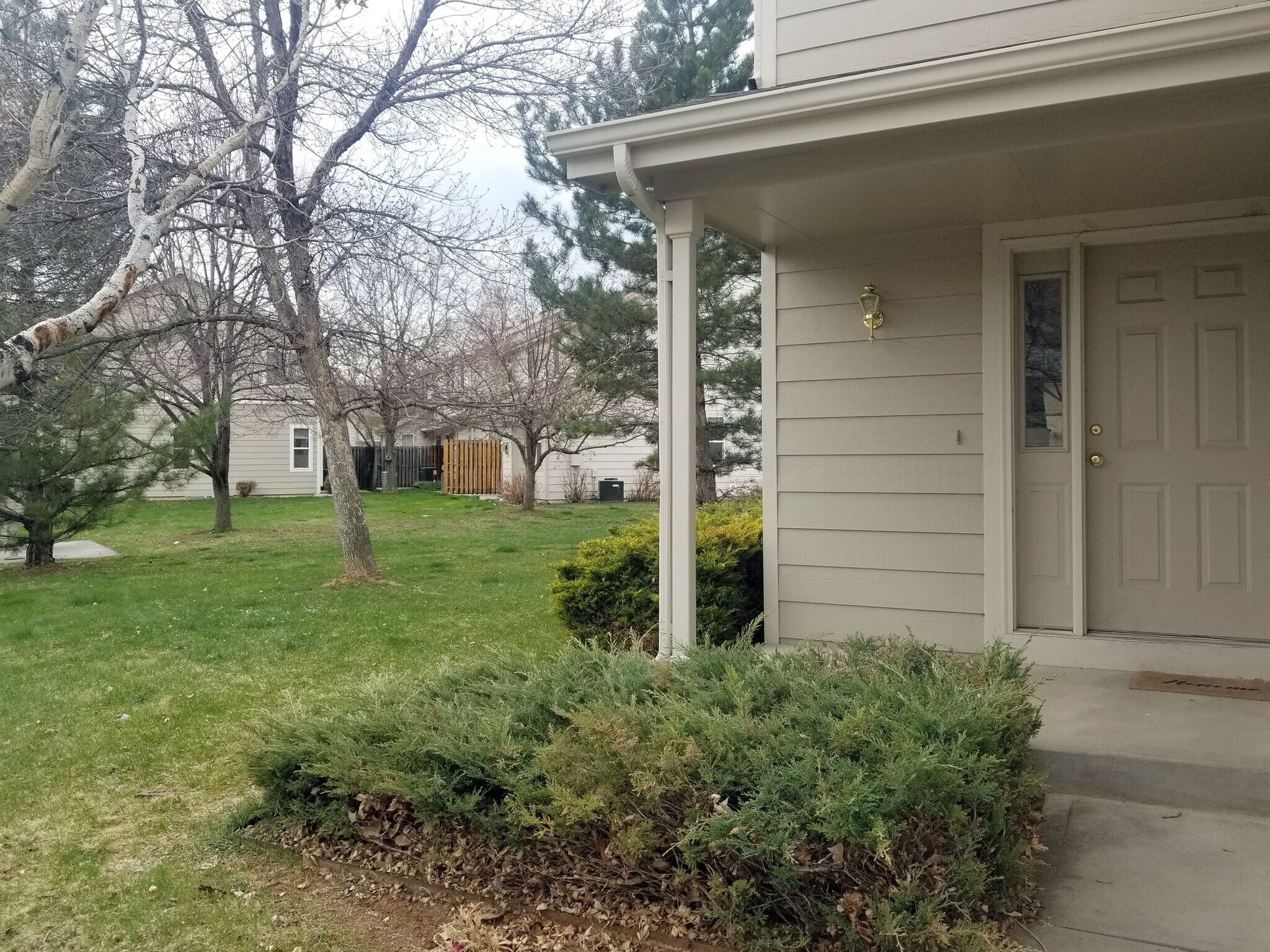 Building Photo - 1637 Westbridge Dr