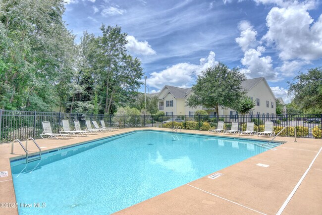 Building Photo - 5012 Hunters Trail