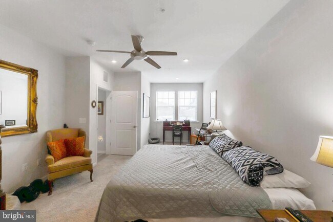 Building Photo - 13210 Petrel St