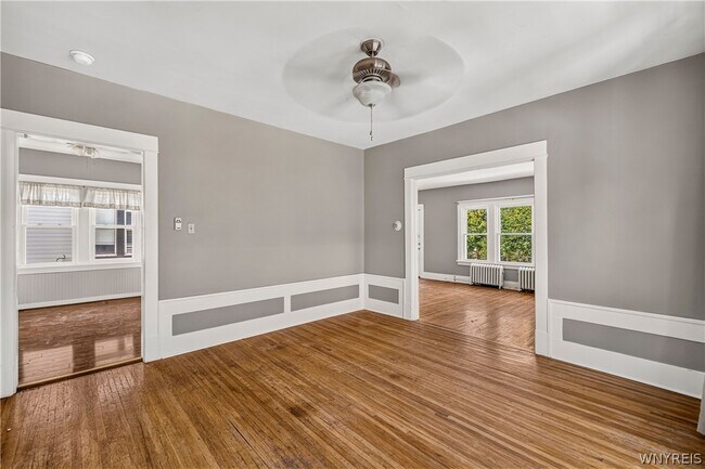 Building Photo - 41 Crestwood Ave
