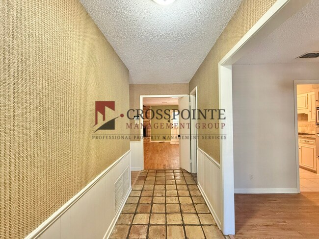 Building Photo - Wonderful updated home near UT Tyler, Available!