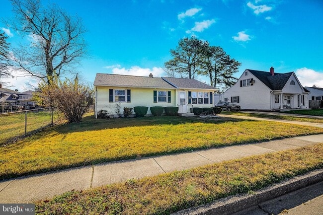 Building Photo - 816 Lincoln St