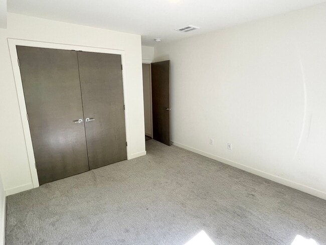 Building Photo - 4 Star Green Built 2-Bedroom, 2-Bath Townhome