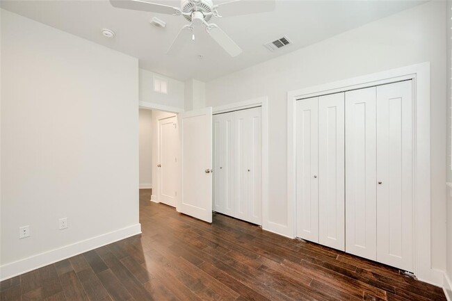 Building Photo - 908 Nueces St