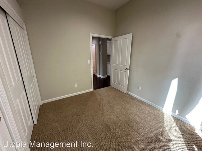 Building Photo - 4 br, 3 bath House - 25593 Crestfield Drive