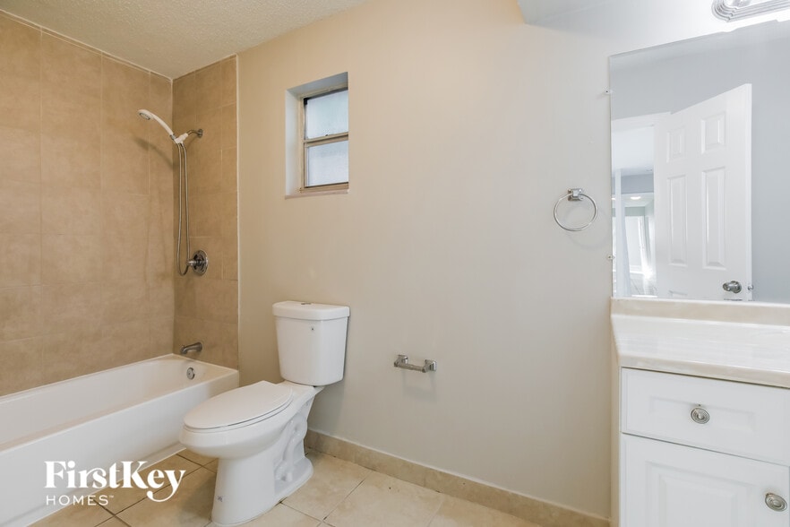 Building Photo - 6501 NW 22nd St