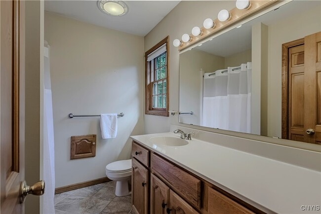 Building Photo - 58 Family Cir