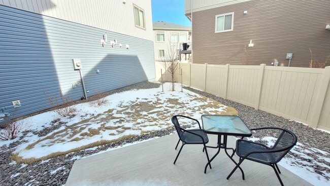 Building Photo - 9172 Baltin Ct