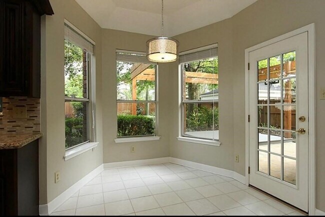 Building Photo - 23035 Lanham Dr